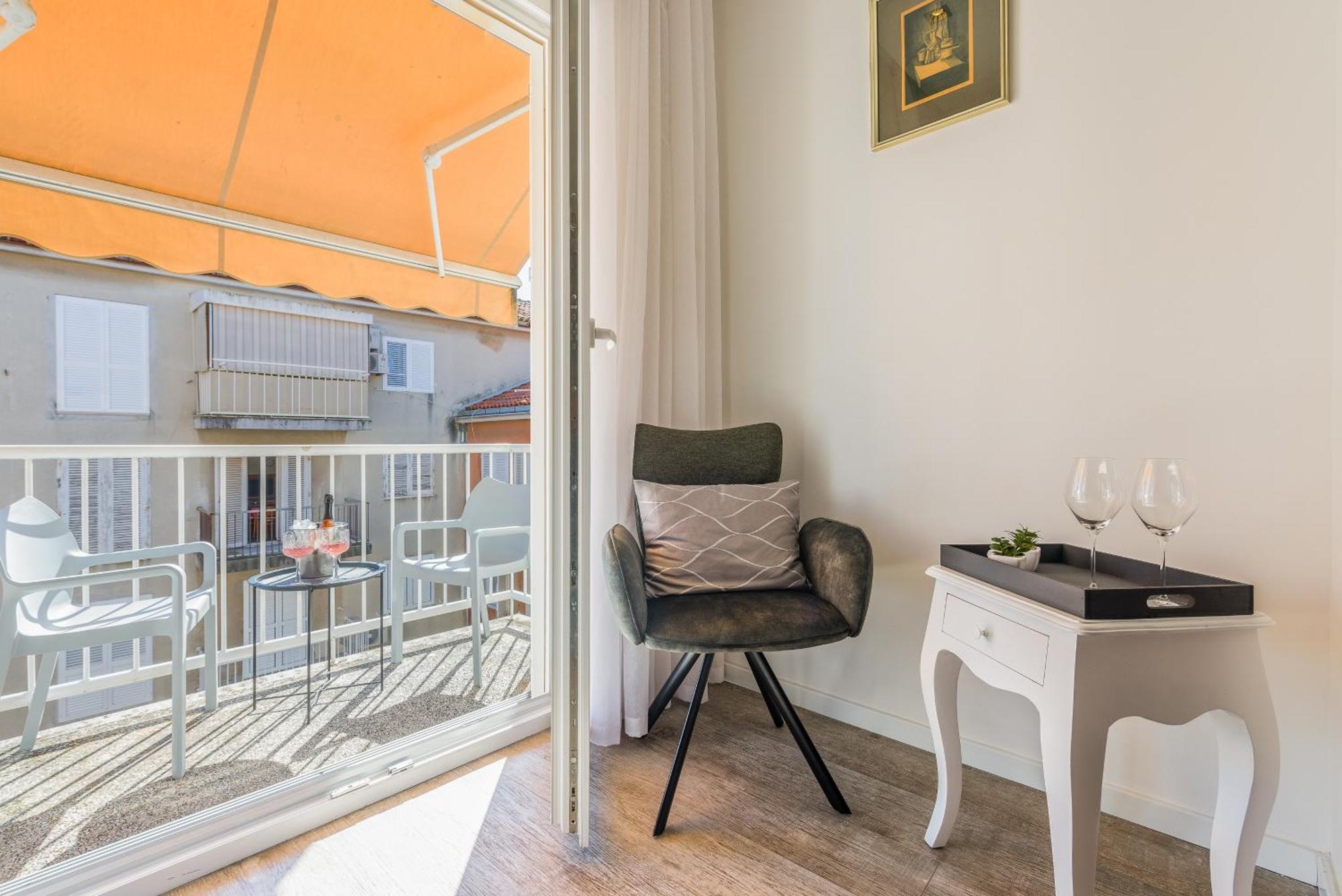 Central Rooms In Old Town By Belmont Realty ซาดาร์ ภายนอก รูปภาพ